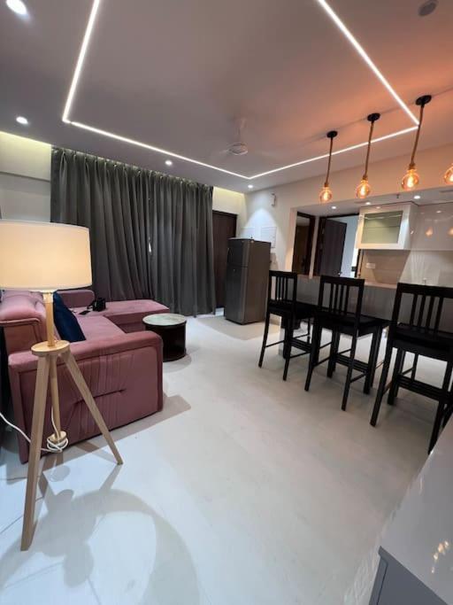 מומביי Boutique Suite Lodha Opposite Gcc מראה חיצוני תמונה